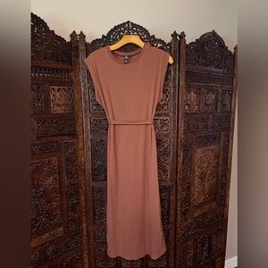 Alya brown rubbed knit dress